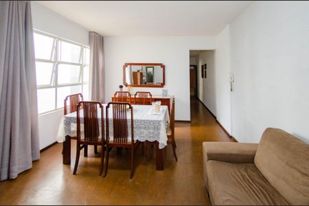 Apartamento à venda com 110m², 3 quartos e 2 vagasSala