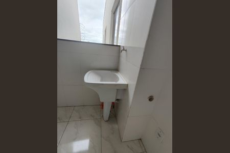 Casa à venda com 130m², 3 quartos e 2 vagas Casa à venda com 130m², 3 quartos e 2 vagasÁrea de Serviço