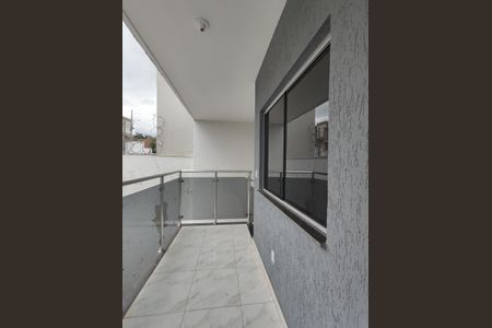 Casa à venda com 130m², 3 quartos e 2 vagas Casa à venda com 130m², 3 quartos e 2 vagasVaranda da Sala