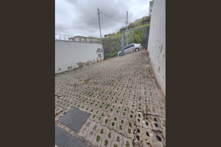 Casa à venda com 130m², 3 quartos e 2 vagas Casa à venda com 130m², 3 quartos e 2 vagasÁrea Externa