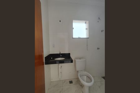 Casa à venda com 130m², 3 quartos e 2 vagas Casa à venda com 130m², 3 quartos e 2 vagasBanheiro Social