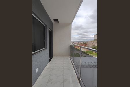 Casa à venda com 130m², 3 quartos e 2 vagas Casa à venda com 130m², 3 quartos e 2 vagasVaranda da Sala