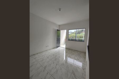 Casa à venda com 130m², 3 quartos e 2 vagas Casa à venda com 130m², 3 quartos e 2 vagasSala