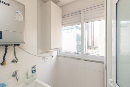 Apartamento para alugar com 65m², 2 quartos e 1 vagaÁrea de Serviço