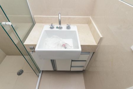 Apartamento para alugar com 65m², 2 quartos e 1 vagaBanheiro 2