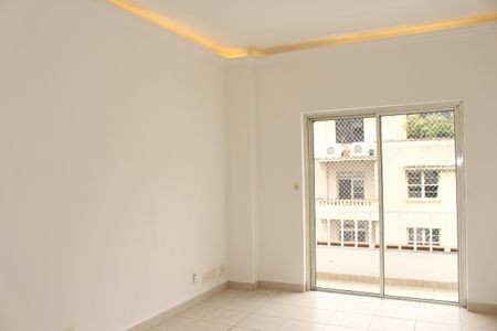Apartamento para alugar com 90m², 2 quartos e sem vagaSala