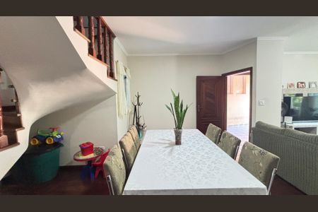 Casa à venda com 250m², 4 quartos e 6 vagasSala - Sala de Jantar