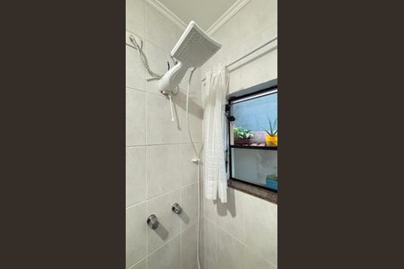 Casa à venda com 250m², 4 quartos e 6 vagasBanheiro 2