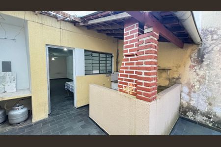 Casa à venda com 250m², 4 quartos e 6 vagasPorão - Churrasqueira