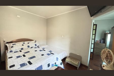 Casa à venda com 250m², 4 quartos e 6 vagasSuite