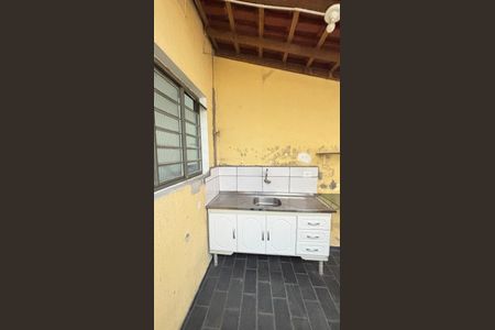 Casa à venda com 250m², 4 quartos e 6 vagasPorão - Churrasqueira