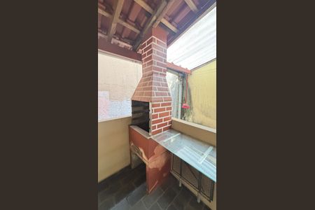 Casa à venda com 250m², 4 quartos e 6 vagasPorão - Churrasqueira