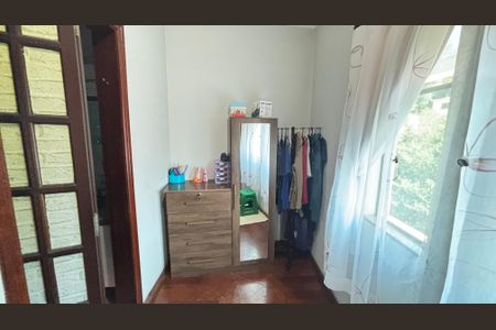 Casa à venda com 250m², 4 quartos e 6 vagasSuite