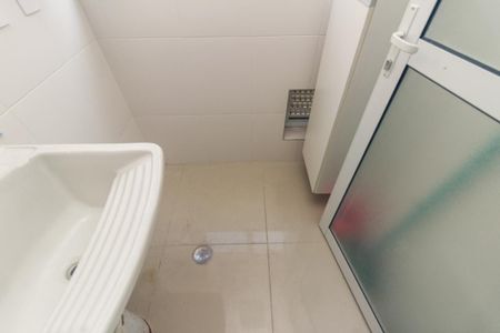 Apartamento para alugar com 65m², 2 quartos e 1 vagaÁrea de Serviço