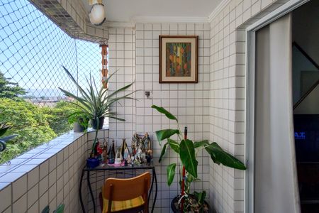 Apartamento para alugar com 70m², 1 quarto e 1 vagaSacada Sala
