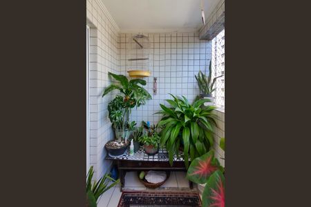 Apartamento para alugar com 70m², 1 quarto e 1 vagaSacada Sala