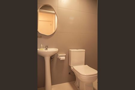 Apartamento à venda com 163m², 3 quartos e 2 vagasBanheiro de Serviço