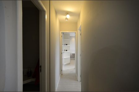 Apartamento à venda com 63m², 2 quartos e 1 vagaCorredor