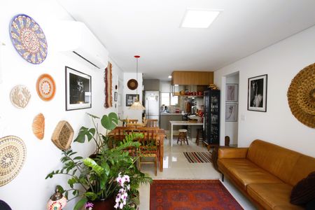 Apartamento à venda com 200m², 2 quartos e 2 vagasSala