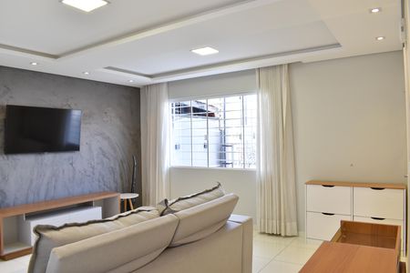 Casa à venda com 160m², 3 quartos e 1 vagaSala de Estar