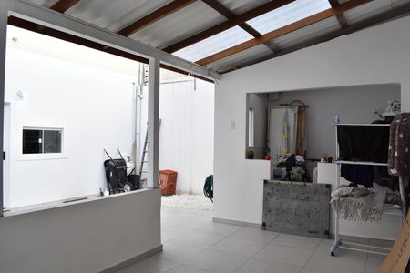Casa à venda com 160m², 3 quartos e 1 vagaÁrea gourmet