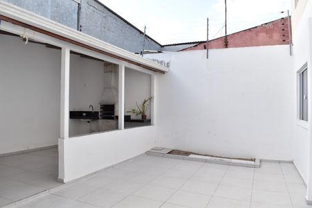 Casa à venda com 160m², 3 quartos e 1 vagaÁrea externa