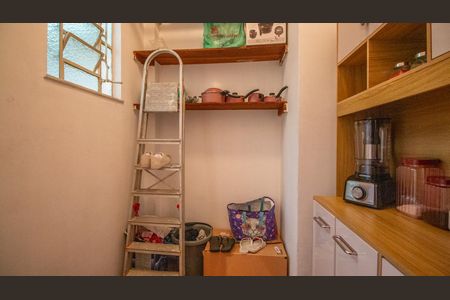 Apartamento à venda com 47m², 1 quarto e sem vaga Apartamento à venda com 47m², 1 quarto e sem vagaQuarto de Serviço