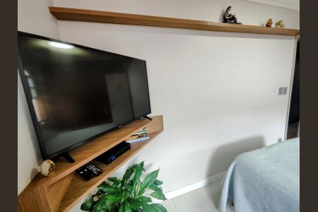 Casa à venda com 220m², 4 quartos e 2 vagasSuíte 1