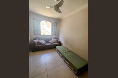 Casa à venda com 220m², 4 quartos e 2 vagasQuarto 1