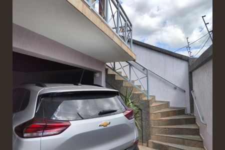 Casa à venda com 220m², 4 quartos e 2 vagasGaragem