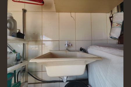 Casa à venda com 220m², 4 quartos e 2 vagasÁrea de Serviço 2