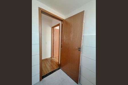 Apartamento à venda com 45m², 2 quartos e 1 vaga Apartamento à venda com 45m², 2 quartos e 1 vagaBanheiro