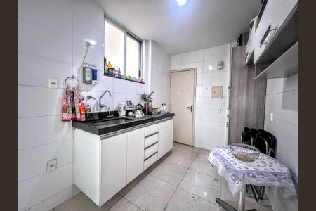 Apartamento à venda com 66m², 2 quartos e 1 vagaCozinha