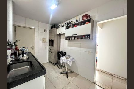 Apartamento à venda com 66m², 2 quartos e 1 vagaCozinha