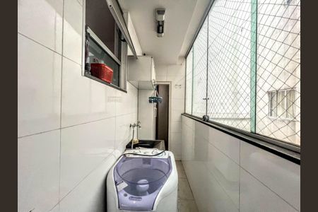 Apartamento à venda com 66m², 2 quartos e 1 vagaÁrea de Serviço