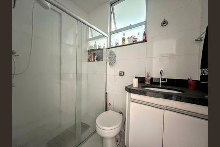 Apartamento à venda com 66m², 2 quartos e 1 vagaBanheiro