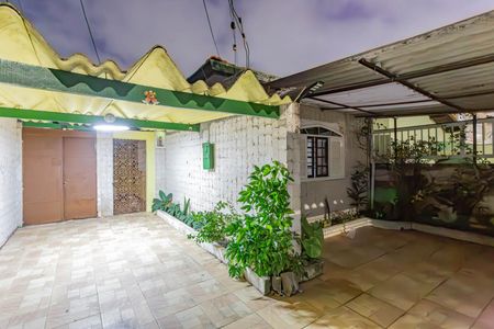 Casa à venda com 229m², 3 quartos e 2 vagasGaragem
