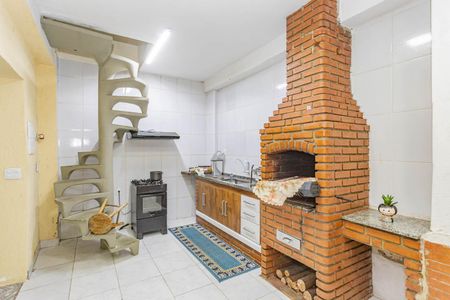 Casa à venda com 229m², 3 quartos e 2 vagasCozinha