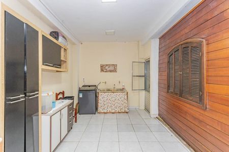 Casa à venda com 229m², 3 quartos e 2 vagasCozinha