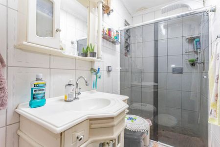 Casa à venda com 229m², 3 quartos e 2 vagasBanheiro