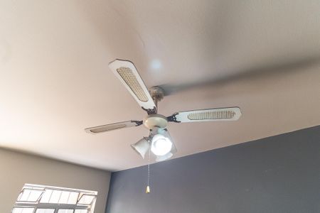 Casa à venda com 140m², 2 quartos e 2 vagasSala 2