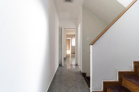 Casa à venda com 140m², 2 quartos e 2 vagasCorredor