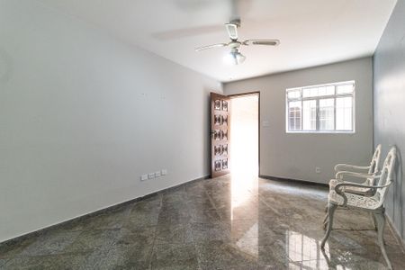 Casa à venda com 140m², 2 quartos e 2 vagasSala 2