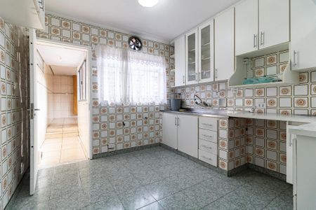 Casa à venda com 140m², 2 quartos e 2 vagasCozinha