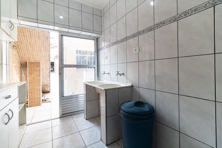 Casa à venda com 140m², 2 quartos e 2 vagasLavanderia