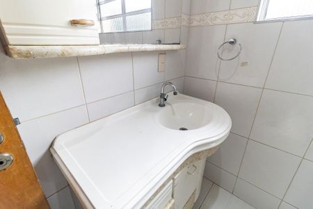 Casa à venda com 140m², 2 quartos e 2 vagasBanheiro Social