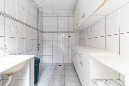 Casa à venda com 140m², 2 quartos e 2 vagasLavanderia