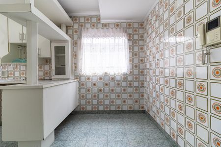 Casa à venda com 140m², 2 quartos e 2 vagasCozinha