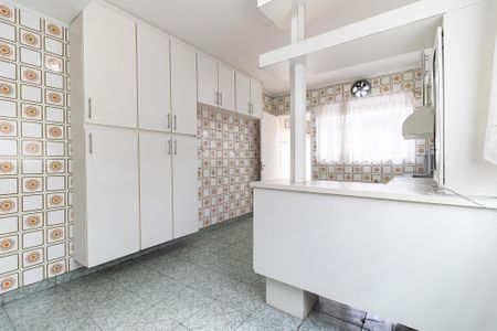 Casa à venda com 140m², 2 quartos e 2 vagasCozinha