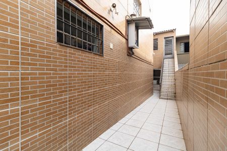 Casa à venda com 140m², 2 quartos e 2 vagasCorredor Lateral
